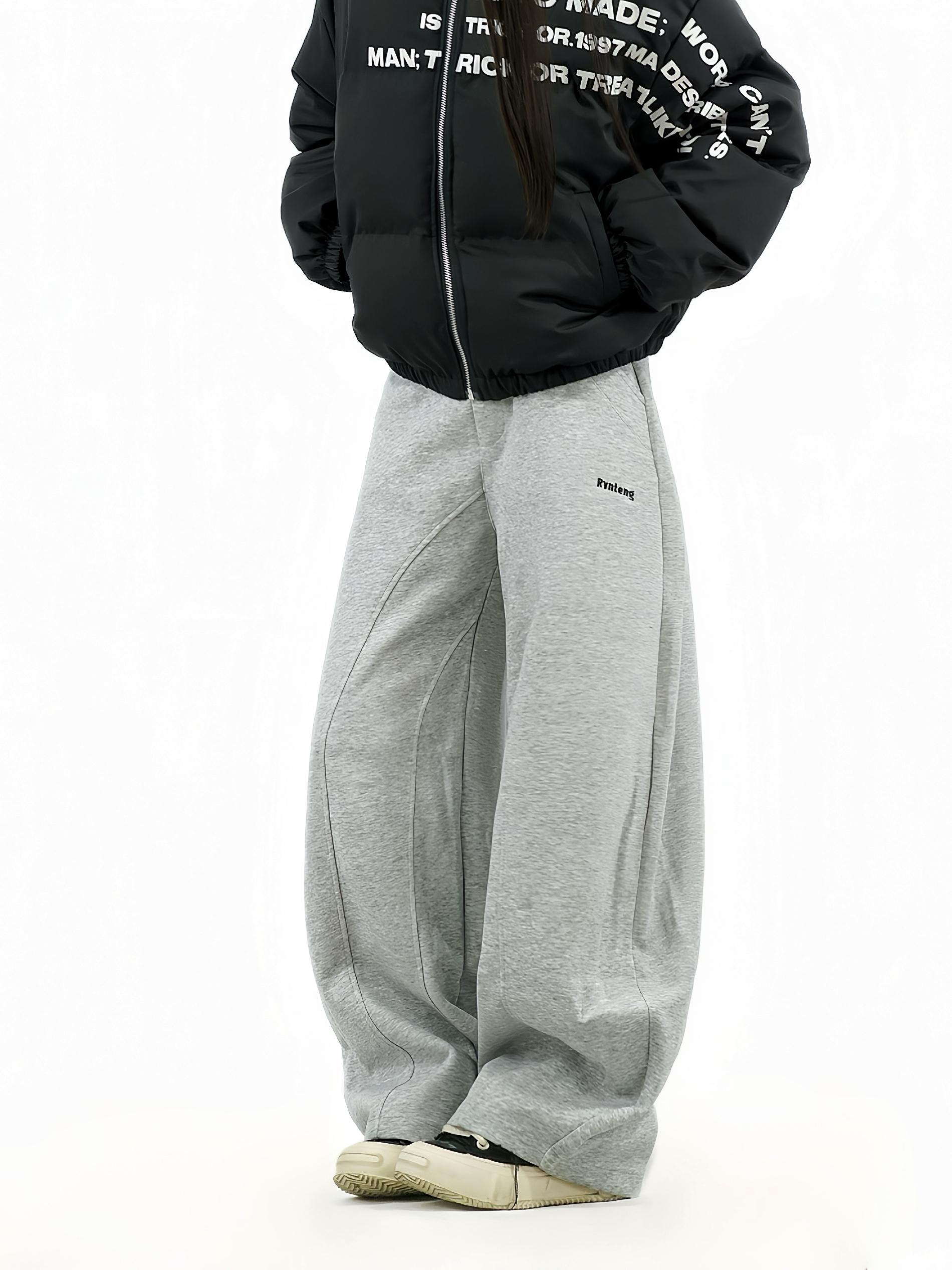 Oversized American Sports Wide-Leg Pants - Unisex Curved Blade Design, Simple Solid Color Casual Floor-Length Style Oversized American Sports Wide-Leg Pants - Unisex Curved Blade Design, Simple Solid Color Casual Floor-Length Style