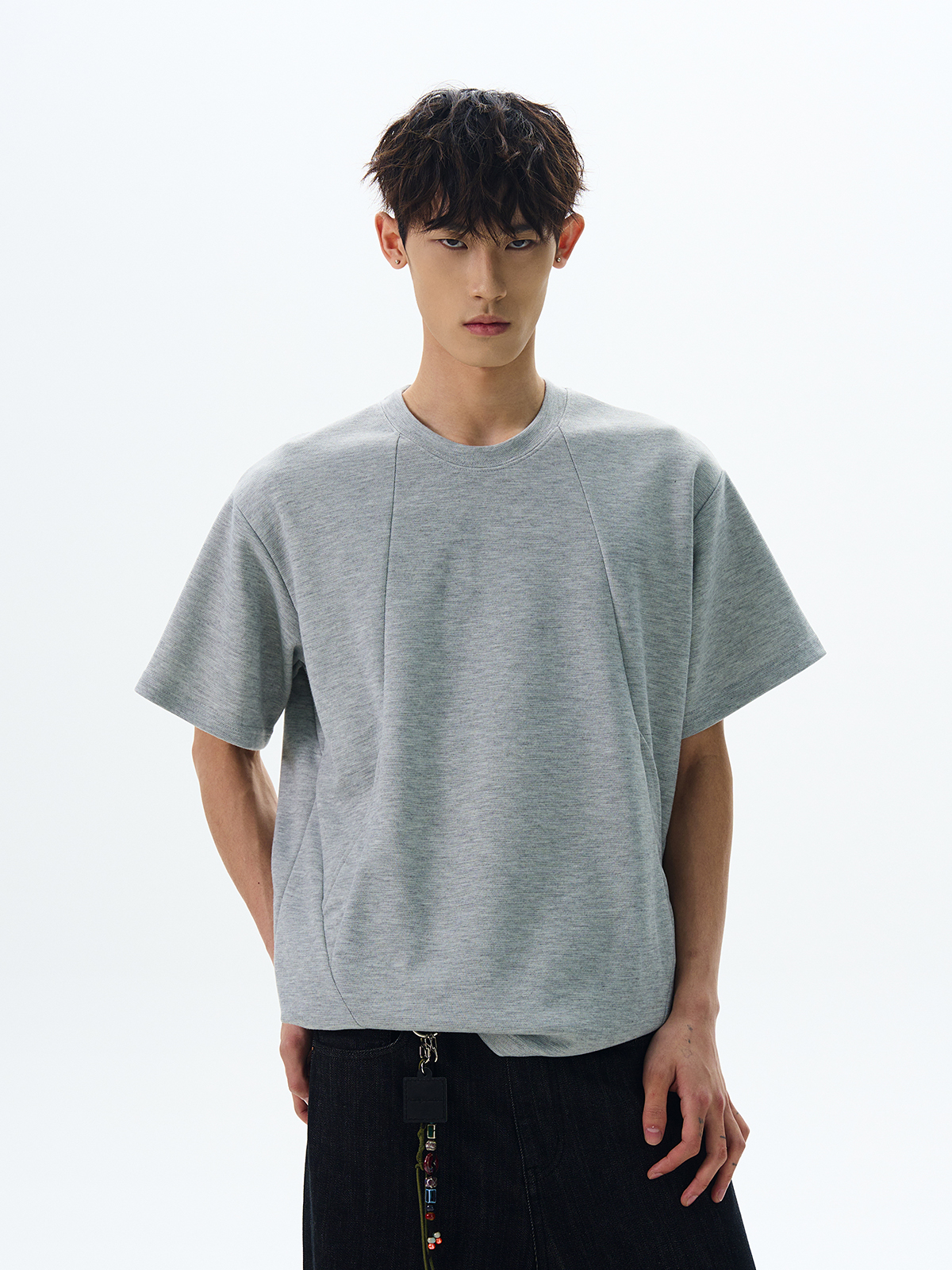 Oversized Deconstructed Short Sleeve T-Shirt - American Street Style Boxy Fit Versatile Top Oversized Deconstructed Short Sleeve T-Shirt - American Street Style Boxy Fit Versatile Top