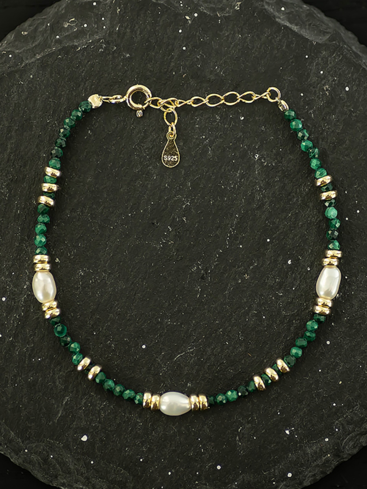 Peacock Green Freshwater Pearl Bracelet - 925 Silver Gold-Plated Vintage Stacking Band in Light Luxury Chinese Style Peacock Green Freshwater Pearl Bracelet - 925 Silver Gold-Plated Vintage Stacking Band in Light Luxury Chinese Style