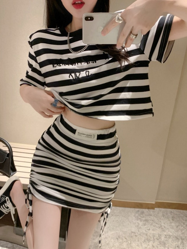 Petite Women's Two-Piece Casual Sports Outfit - Trendy Summer 2025 Activewear for Everyday Wear