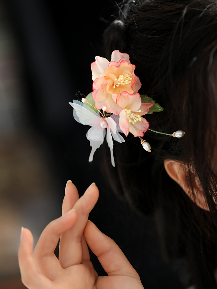 Pink Floral Hanfu Headdress Hair Comb with Butterfly Hairpin - Sweet Qipao Tang Style Hair Accessory for Girls