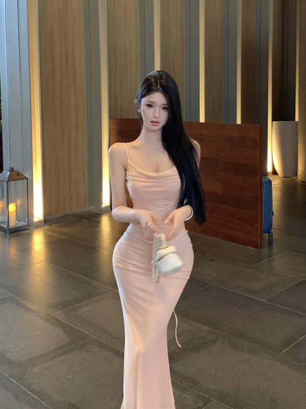 Pink Off-Shoulder Bodycon Mermaid Dress for Women - High-End, Waist-Cinching, Slimming, Sexy Evening Wear, Perfect for Parties and Events