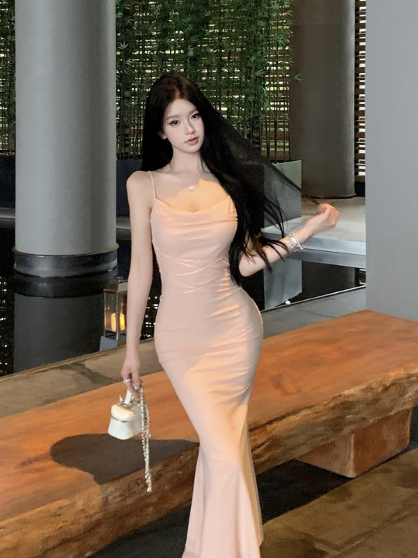 Pink Off-Shoulder Bodycon Mermaid Dress for Women - High-End, Waist-Cinching, Slimming, Sexy Evening Wear, Perfect for Parties and Events Pink Off-Shoulder Bodycon Mermaid Dress for Women - High-End, Waist-Cinching, Slimming, Sexy Evening Wear, Perfect for Parties and Events