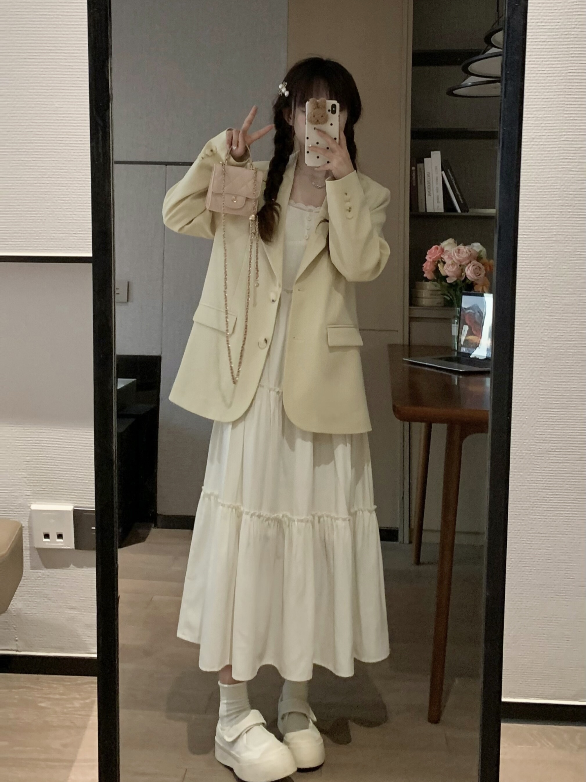 Pink Oversized Casual Blazer for Women - Elegant Korean Style, Versatile High-End Design, Spring Fashion Must-Have Pink Oversized Casual Blazer for Women - Elegant Korean Style, Versatile High-End Design, Spring Fashion Must-Have