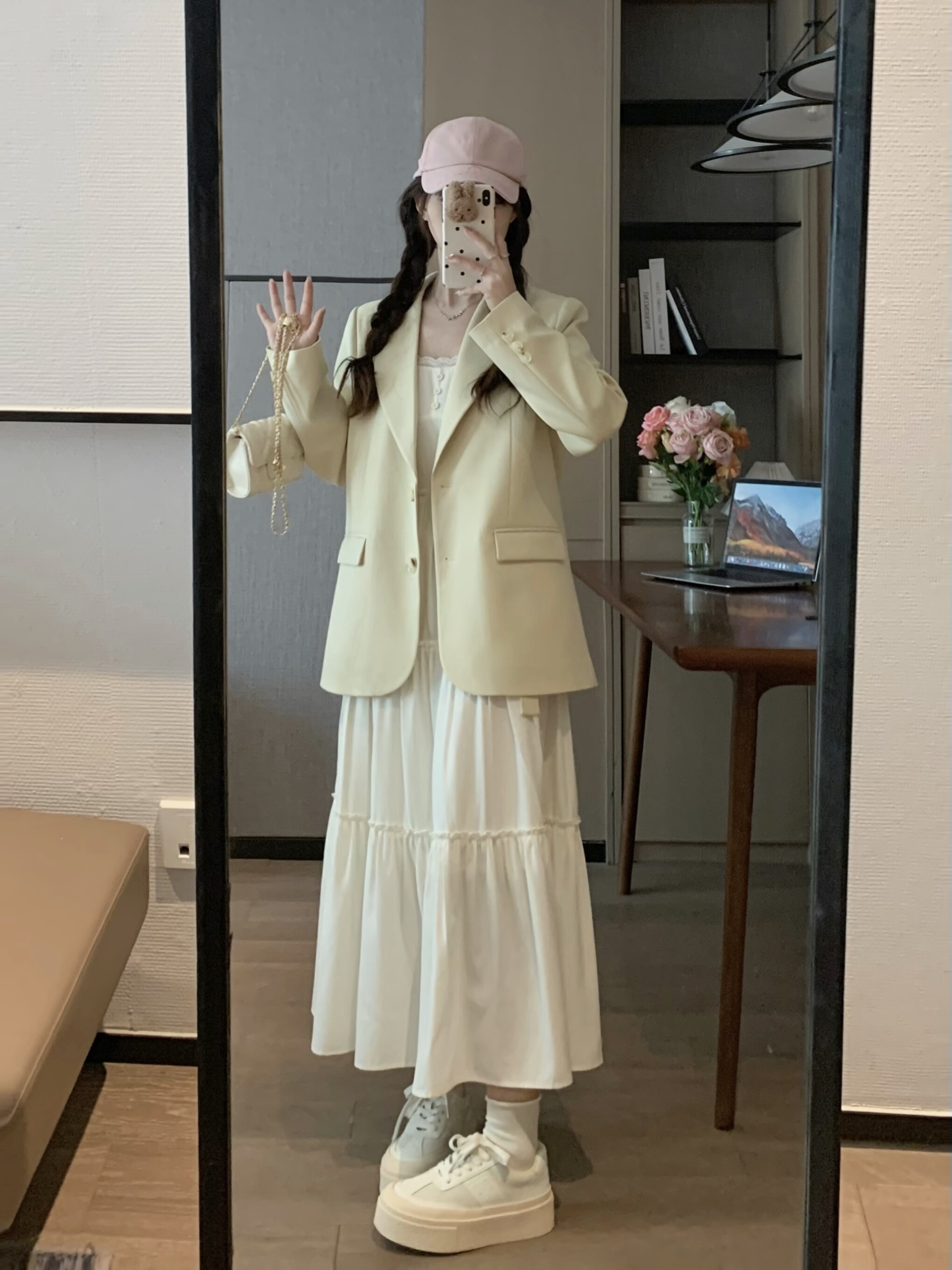 Pink Oversized Casual Blazer for Women - Elegant Korean Style, Versatile High-End Design, Spring Fashion Must-Have Pink Oversized Casual Blazer for Women - Elegant Korean Style, Versatile High-End Design, Spring Fashion Must-Have