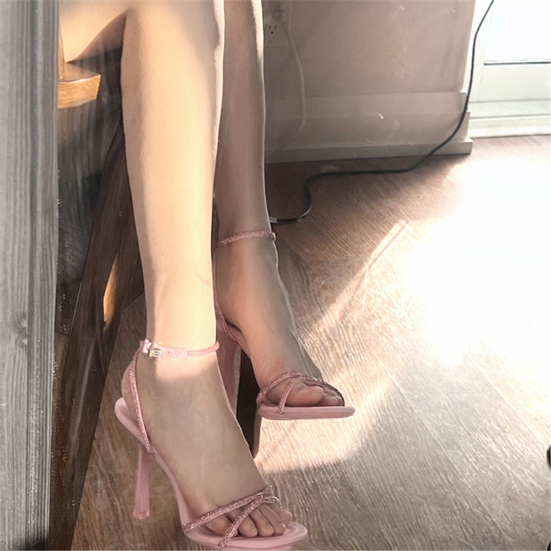 Pink Rhinestone Open-Toe Sandals for Women, One-Strap Buckle, Thin Heel, Sexy High Heels, Summer 2025 Fashion Pink Rhinestone Open-Toe Sandals for Women, One-Strap Buckle, Thin Heel, Sexy High Heels, Summer 2025 Fashion