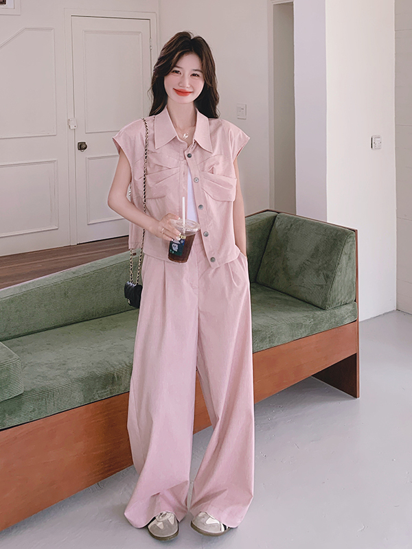 Pink Sleeveless Shirt and Wide-Leg Pants Two-Piece Set for Women - Casual Summer Outfit, Slim Fit Denim Style Pink Sleeveless Shirt and Wide-Leg Pants Two-Piece Set for Women - Casual Summer Outfit, Slim Fit Denim Style