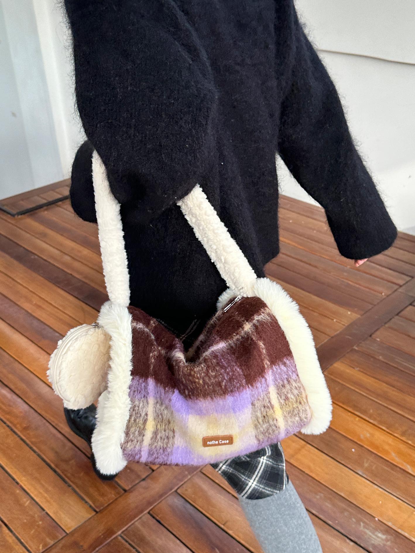 Plaid Large Capacity Toast Bag - Grape Milk Jelly Design, Fashion Casual Shoulder Bag for Autumn Winter Style Plaid Large Capacity Toast Bag - Grape Milk Jelly Design, Fashion Casual Shoulder Bag for Autumn Winter Style