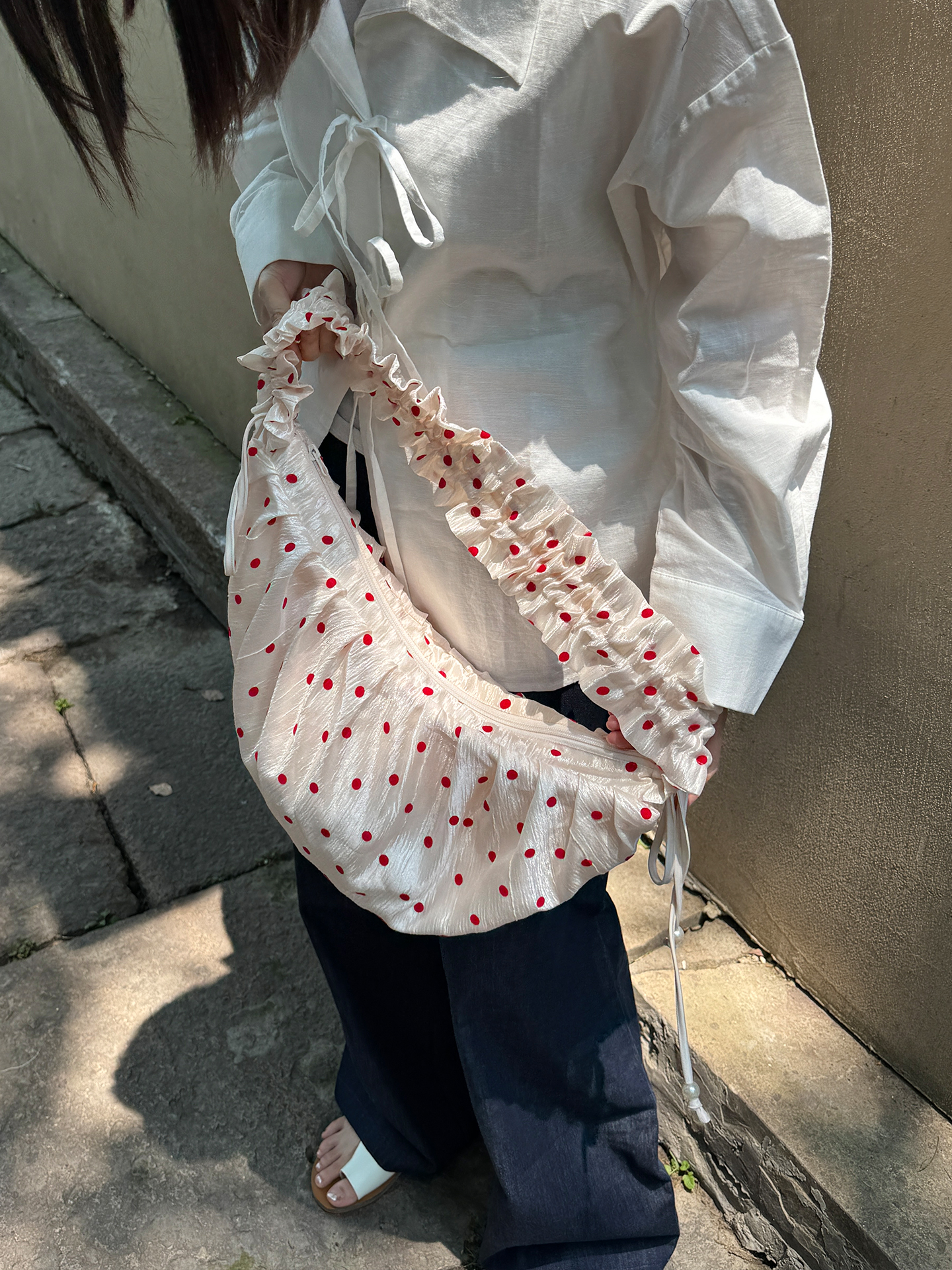 Pleated Lace Polka Dot Dumpling Crossbody Bag with Drawstring & Zipper - Berry Ripple Floral Print Canvas Style Pleated Lace Polka Dot Dumpling Crossbody Bag with Drawstring & Zipper - Berry Ripple Floral Print Canvas Style