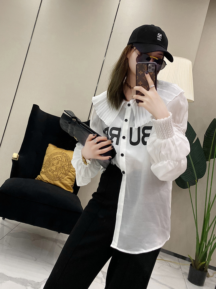 Pleated Ruffle Collar Lantern Sleeve Letter Shirt - Women's Stylish Spring Summer Fashion Trend