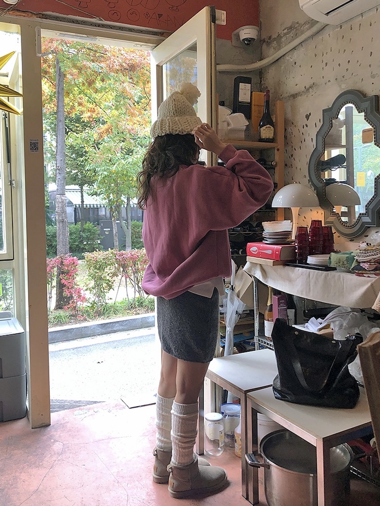 Plum Pink Sweatshirt with French Blended Circle Knit Skirt - Chic Y2K Korean Style Short Skirt Outfit for Trendy Looks Plum Pink Sweatshirt with French Blended Circle Knit Skirt - Chic Y2K Korean Style Short Skirt Outfit for Trendy Looks