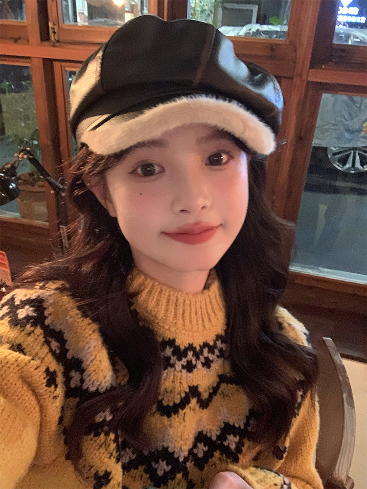 Plush PU Leather Spliced Octagonal Hat for Women - Warm Face-Shaping Thickened Beret for Autumn and Winter Fashion Plush PU Leather Spliced Octagonal Hat for Women - Warm Face-Shaping Thickened Beret for Autumn and Winter Fashion