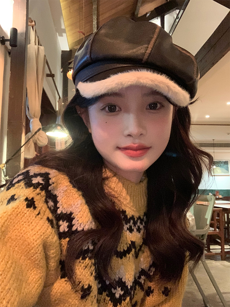 Plush PU Leather Spliced Octagonal Hat for Women - Warm Face-Shaping Thickened Beret for Autumn and Winter Fashion