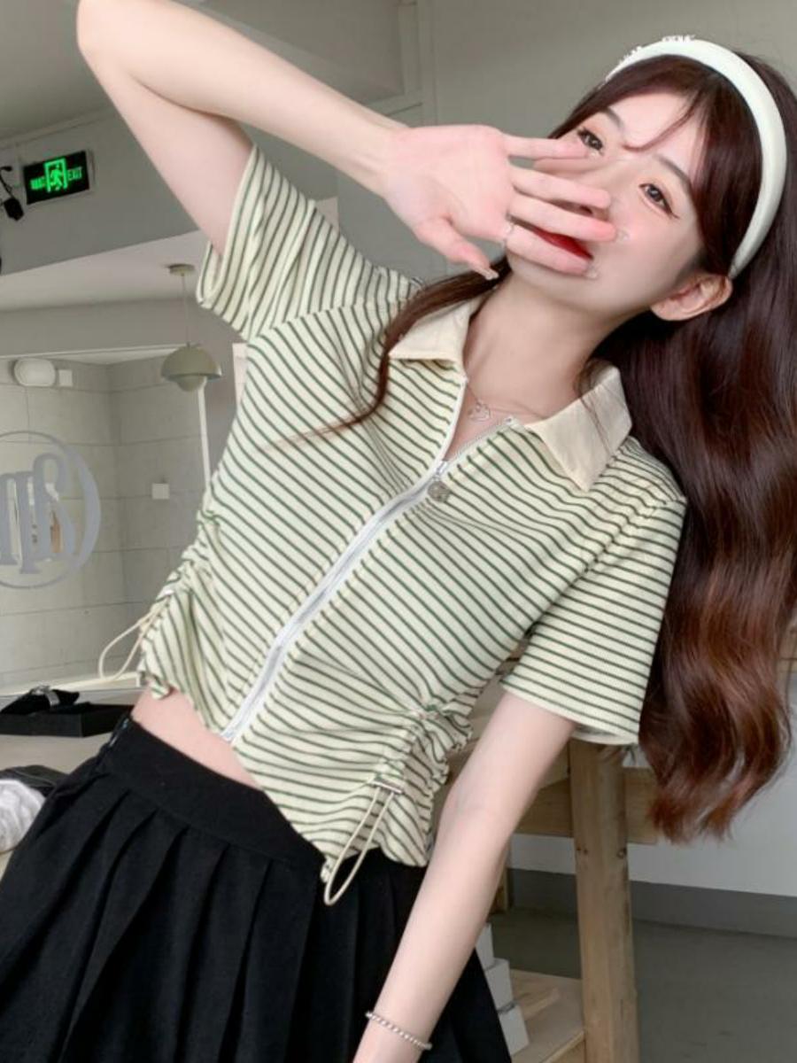 Polo Collar Drawstring Striped Short Sleeve T-Shirt for Women - 2025 Summer Slim Fit Versatile Niche Design Top, Y2K Style Polo Collar Drawstring Striped Short Sleeve T-Shirt for Women - 2025 Summer Slim Fit Versatile Niche Design Top, Y2K Style