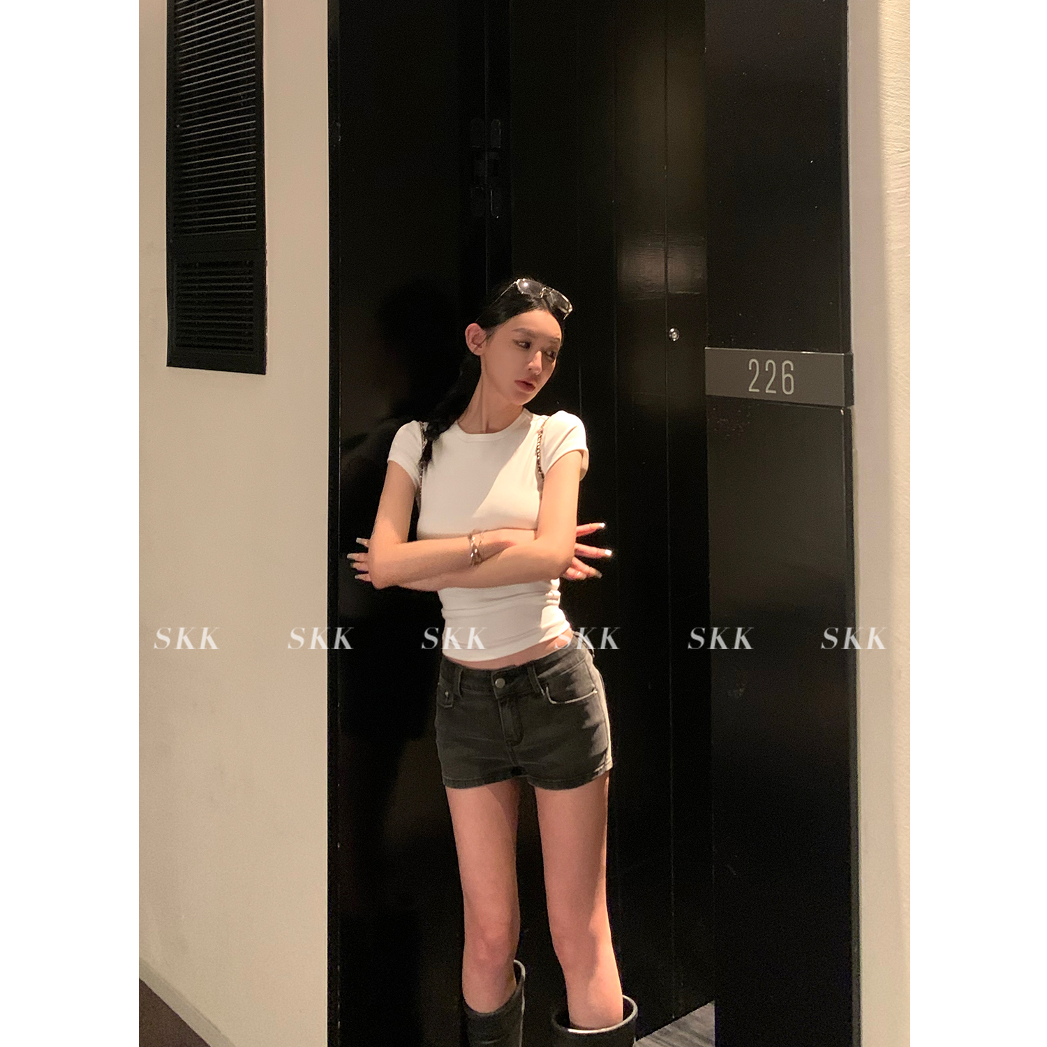 Proportionate God Pants Women's Black Denim Shorts - Elastic Summer Versatile Hot Girl Style Inspired by European and American Trends Proportionate God Pants Women's Black Denim Shorts - Elastic Summer Versatile Hot Girl Style Inspired by European and American Trends