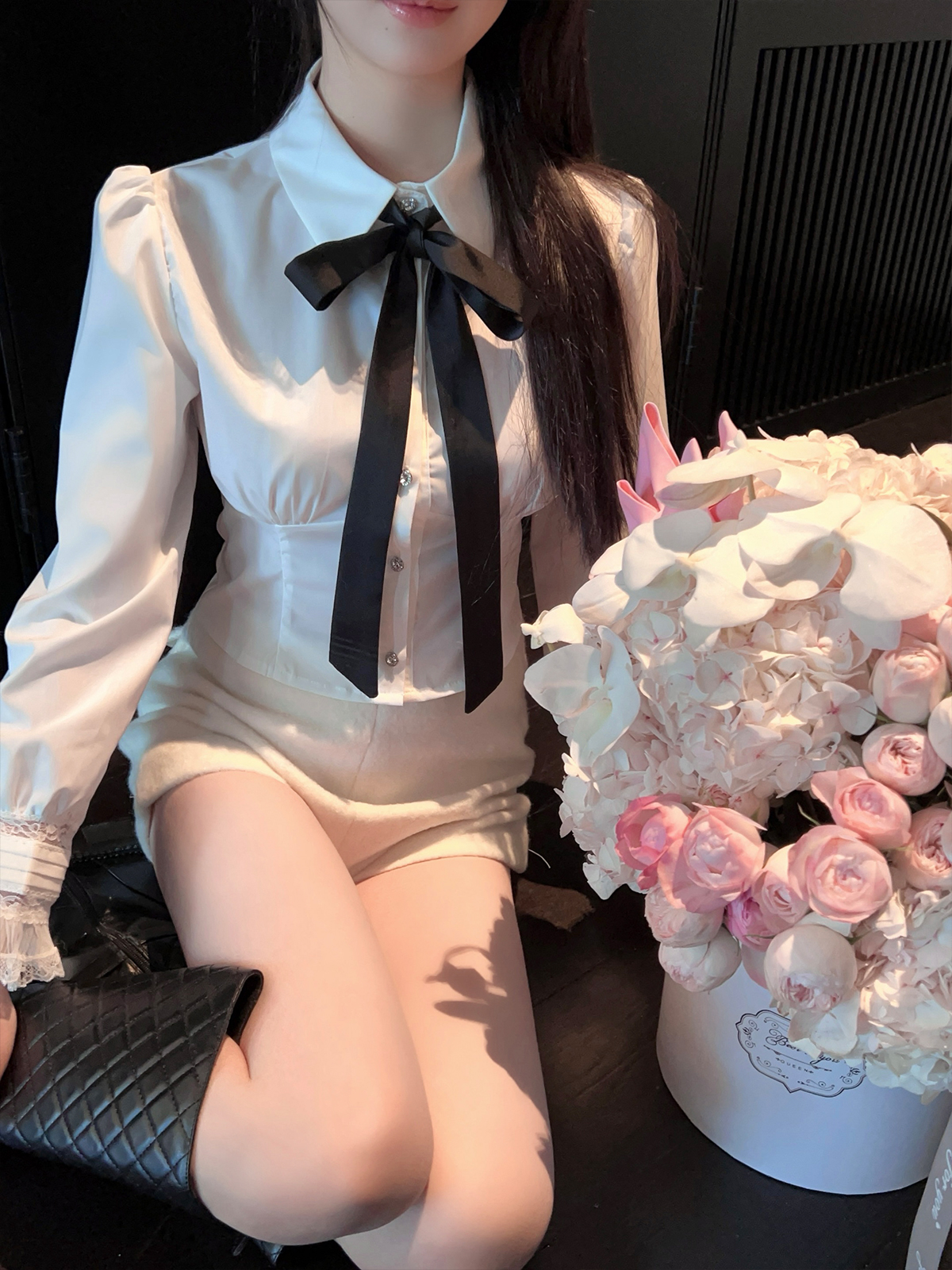 Puff Sleeve White Tie Inner Shirt for Women - Winter Short Waist-Fitting Top, Trendy Layering Essential Puff Sleeve White Tie Inner Shirt for Women - Winter Short Waist-Fitting Top, Trendy Layering Essential