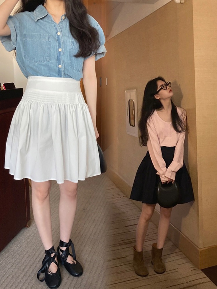 Puffy Princess Dress with High-Waisted Flared Skirt â€“ Lively Korean Style for a Charming 90s Look