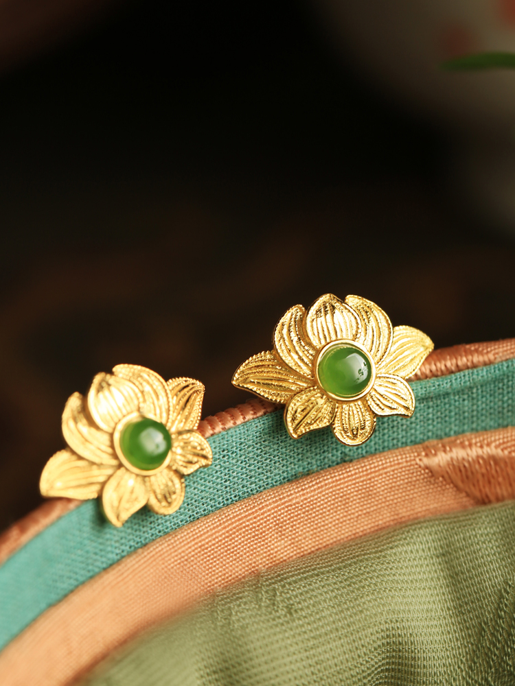 Pure Silver Lotus Flower Earrings for Women - Chinese Style National Wind Light Luxury Jadeite Detail