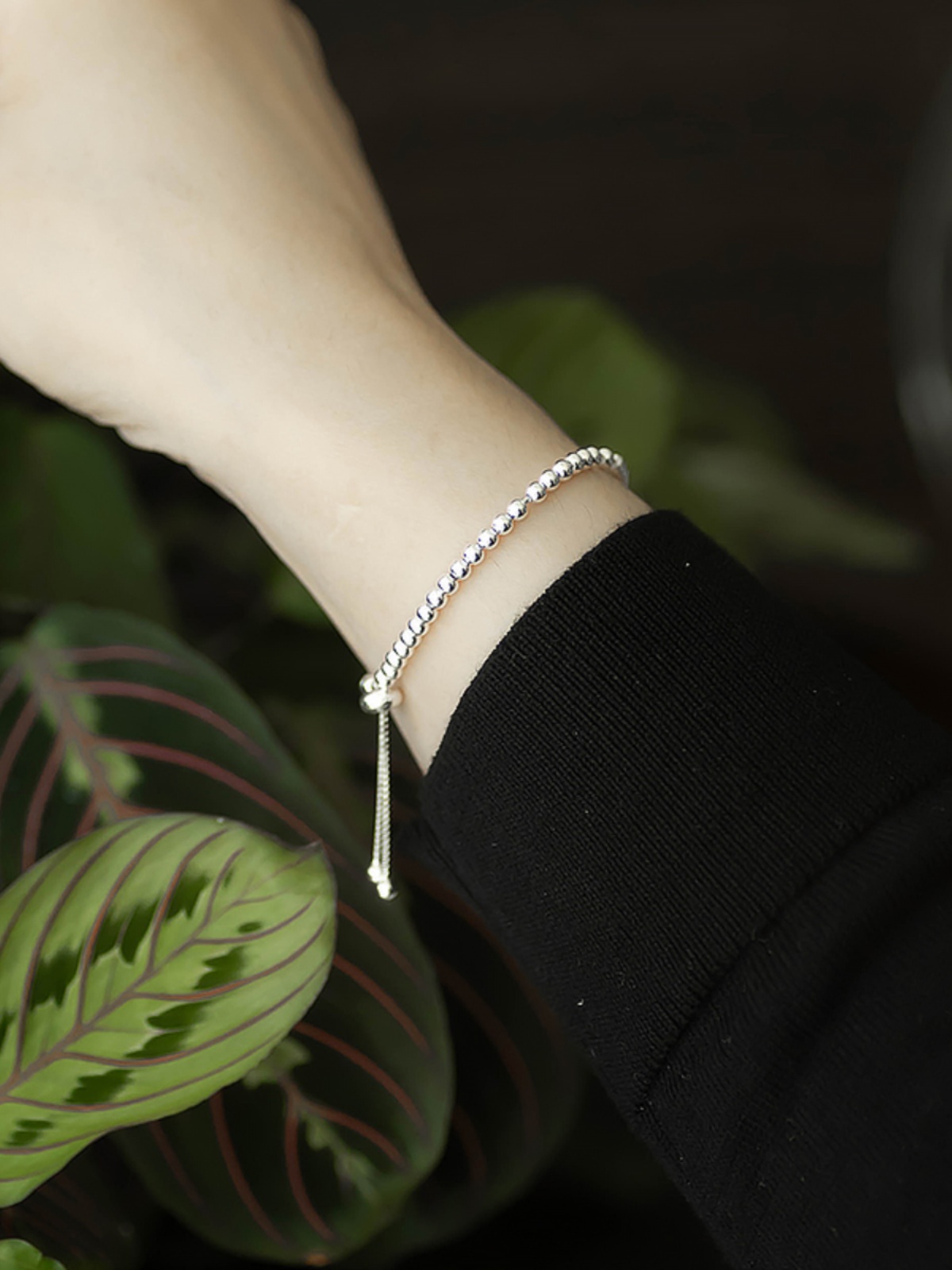 Pure Silver S925 Light Luxury Bead Pull Bracelet for Women - Simple Smooth Silver Bean Tassel, Retro Style, Niche Design Pure Silver S925 Light Luxury Bead Pull Bracelet for Women - Simple Smooth Silver Bean Tassel, Retro Style, Niche Design