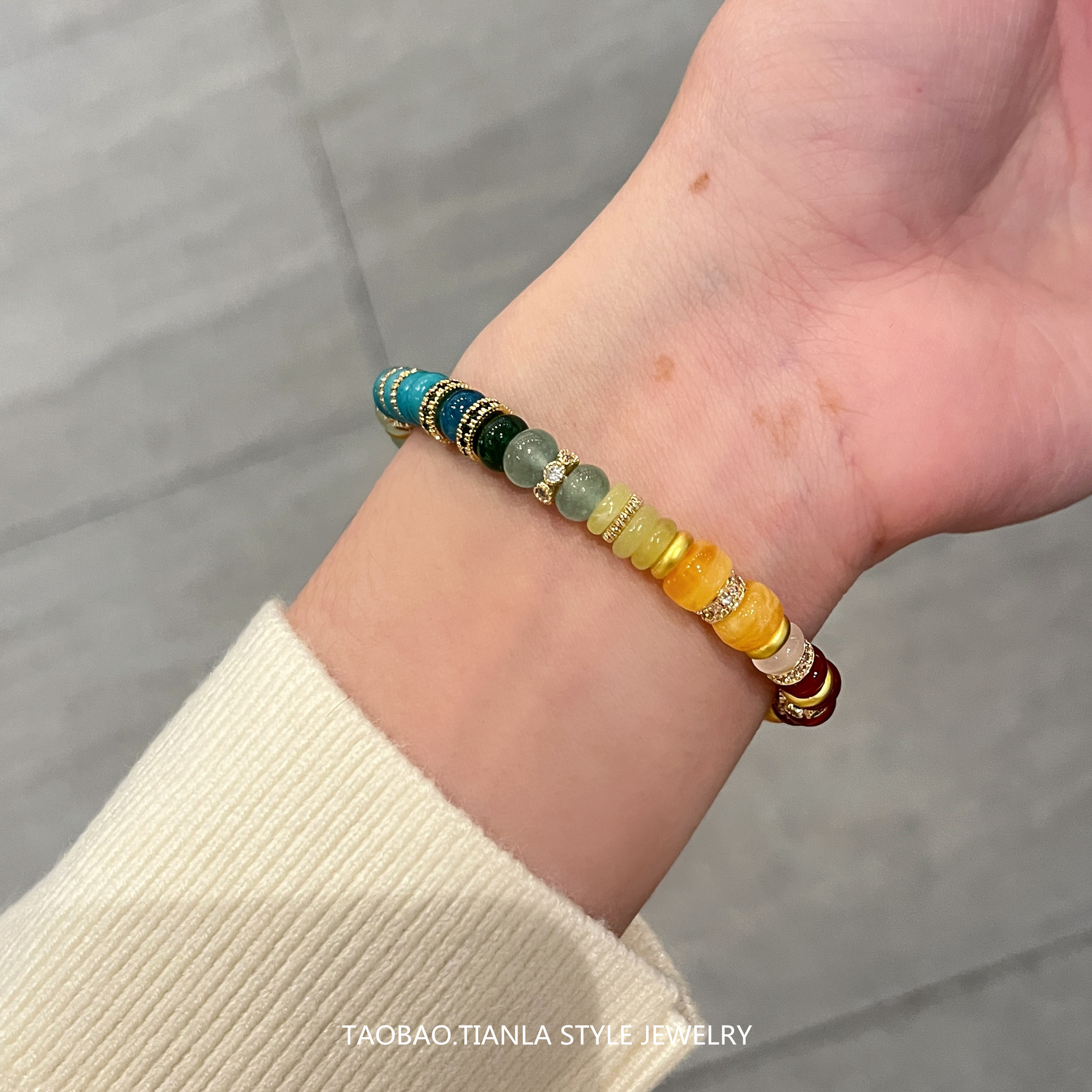 Rainbow Beaded Bracelet for Women - Minimalist Elegant Jewelry, Versatile Niche Design, High-End Style, Fresh Fashion Accessory Rainbow Beaded Bracelet for Women - Minimalist Elegant Jewelry, Versatile Niche Design, High-End Style, Fresh Fashion Accessory