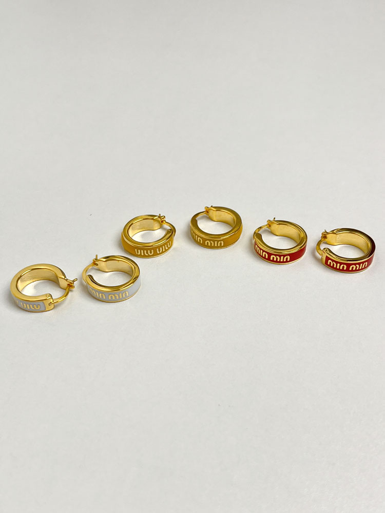 Red Enamel Drip Glaze 'M' Circle Earrings - Light Luxury High-End Unique Ear Hoops for Trendy Fashion Lovers Red Enamel Drip Glaze 'M' Circle Earrings - Light Luxury High-End Unique Ear Hoops for Trendy Fashion Lovers