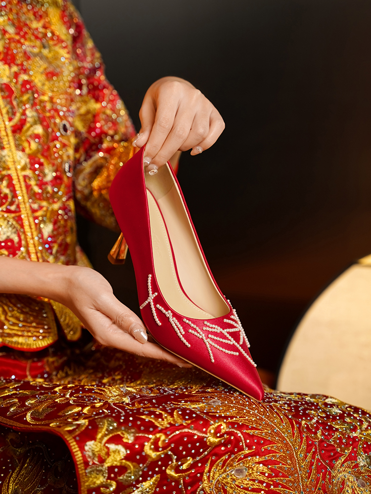 Red High Heels for Bride - Stunning Chinese Style Xiuhe Wedding Shoes, Comfortable Two-in-One Design, High-End Feel Red High Heels for Bride - Stunning Chinese Style Xiuhe Wedding Shoes, Comfortable Two-in-One Design, High-End Feel