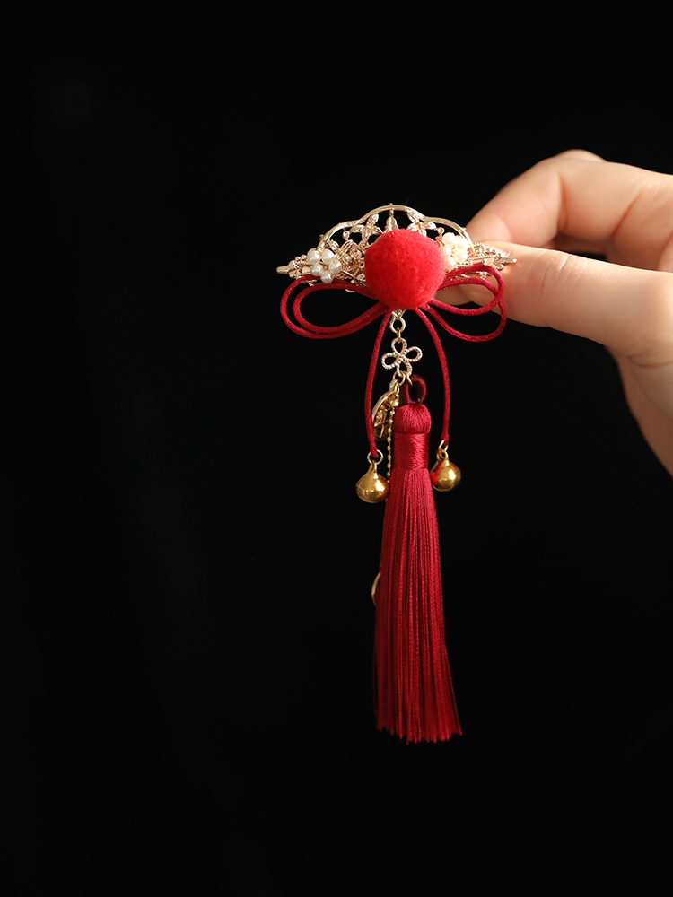 Red Tassel Bell Hair Clips for Kids - Festive Ancient Style Hanfu Side Accessories for New Year Celebrations Red Tassel Bell Hair Clips for Kids - Festive Ancient Style Hanfu Side Accessories for New Year Celebrations
