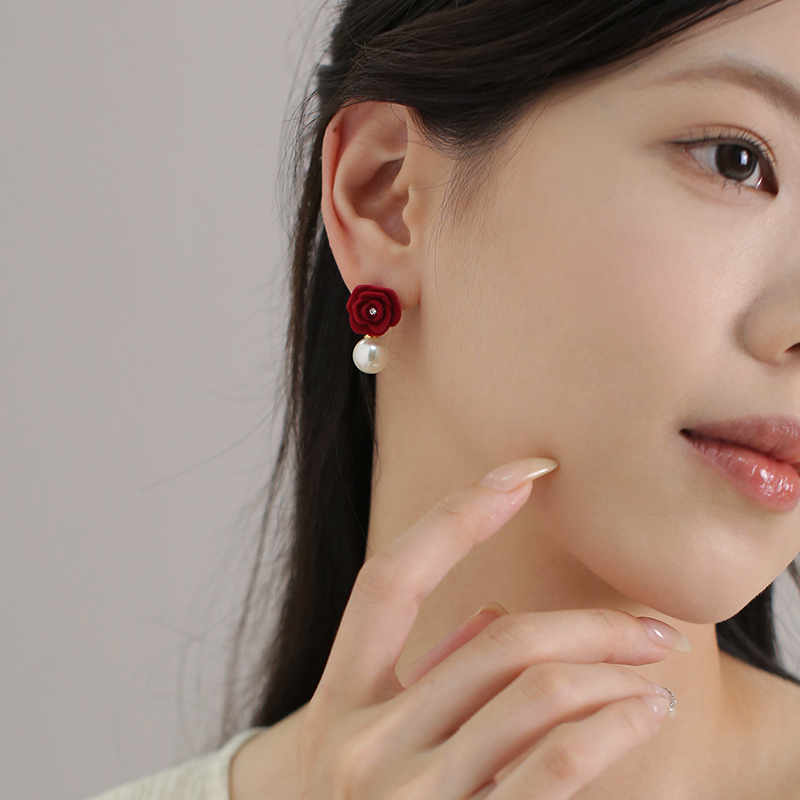 Red Velvet Rose Stud Earrings for Women, Trendy Light Luxury Pearl Drop Earrings for 2025 New Year Fashion Red Velvet Rose Stud Earrings for Women, Trendy Light Luxury Pearl Drop Earrings for 2025 New Year Fashion