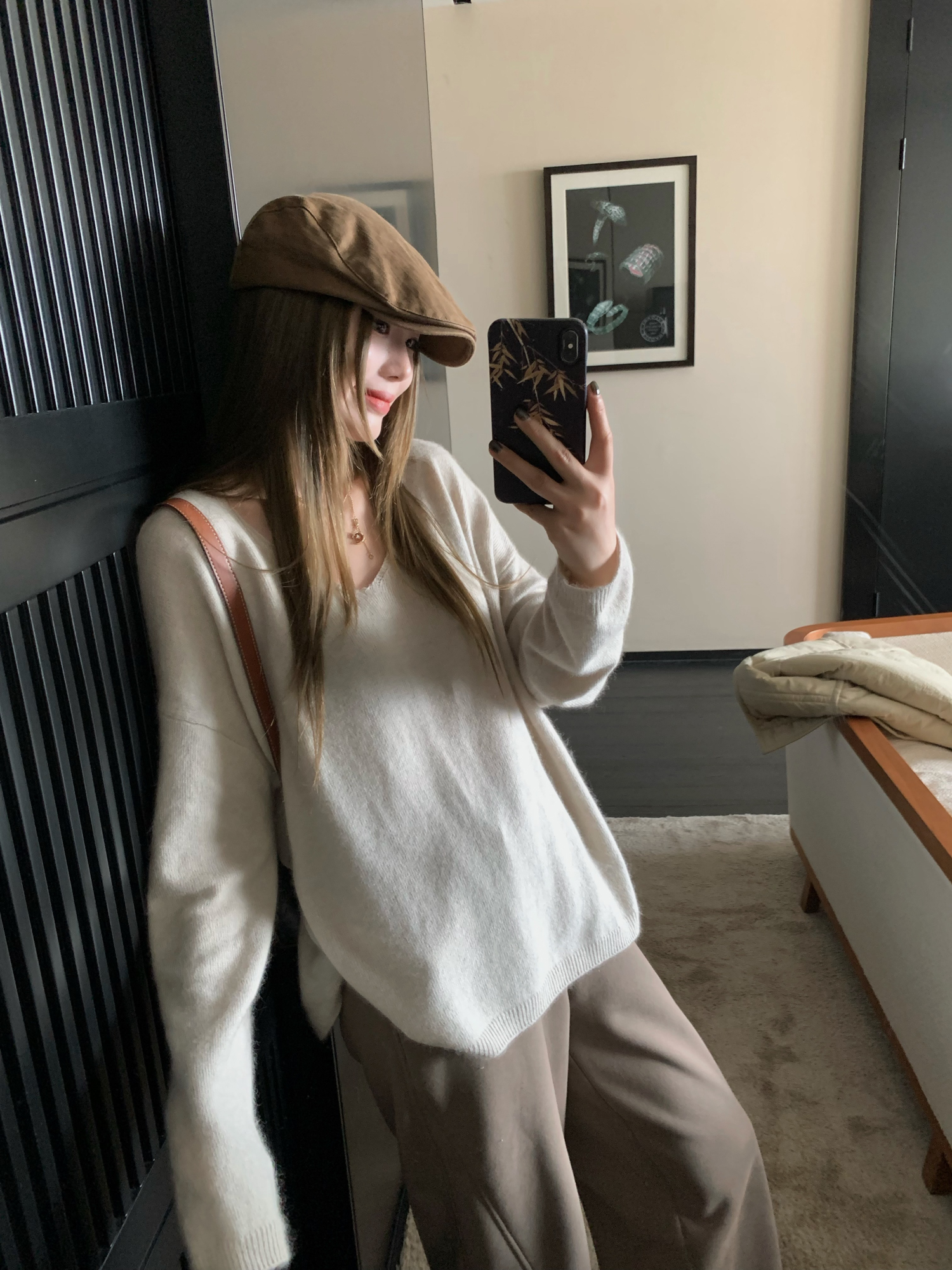 Relaxed V-Neck Loose Knit Top - Comfortable Raccoon Plush Base Layer for Cozy Casual Style Relaxed V-Neck Loose Knit Top - Comfortable Raccoon Plush Base Layer for Cozy Casual Style