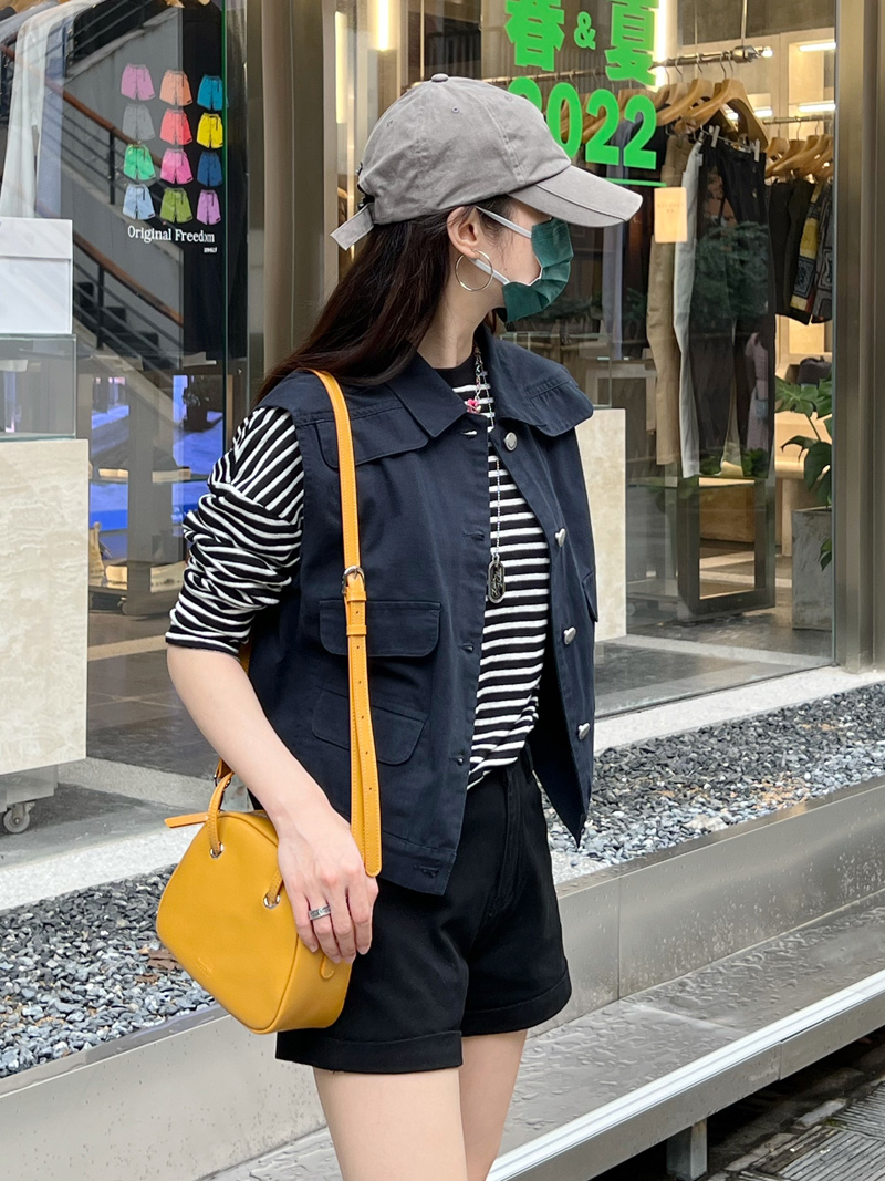 Retro 3D Pocket Work Vest for Women - BF Style Loose Casual Short Jacket Top - Trendy Y2K Fashion Outerwear Retro 3D Pocket Work Vest for Women - BF Style Loose Casual Short Jacket Top - Trendy Y2K Fashion Outerwear