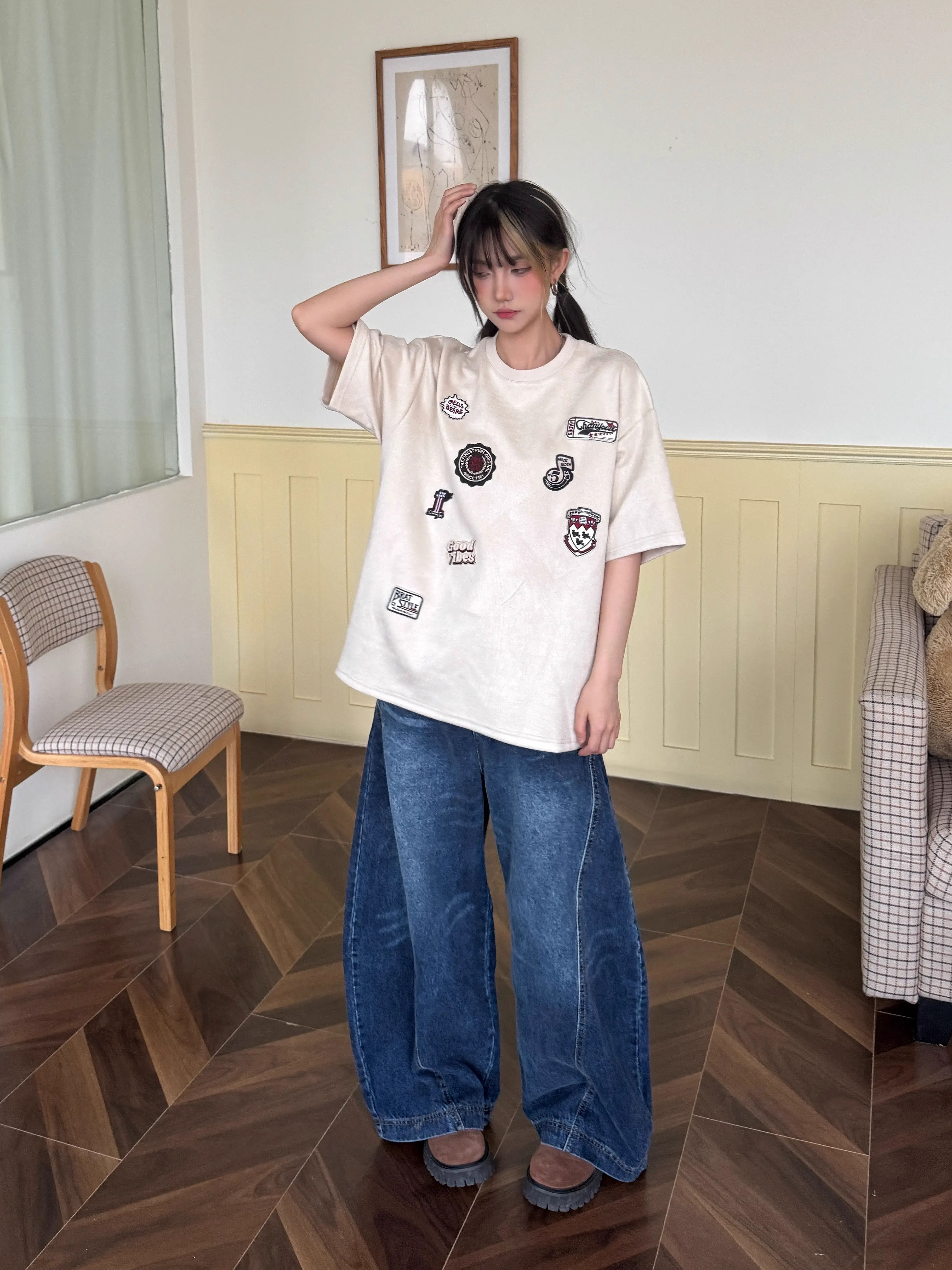 Retro American Badge Embroidered Suede Short-Sleeve Unisex T-Shirt - Summer Street Style, Loose Fit Heavyweight Tee Retro American Badge Embroidered Suede Short-Sleeve Unisex T-Shirt - Summer Street Style, Loose Fit Heavyweight Tee