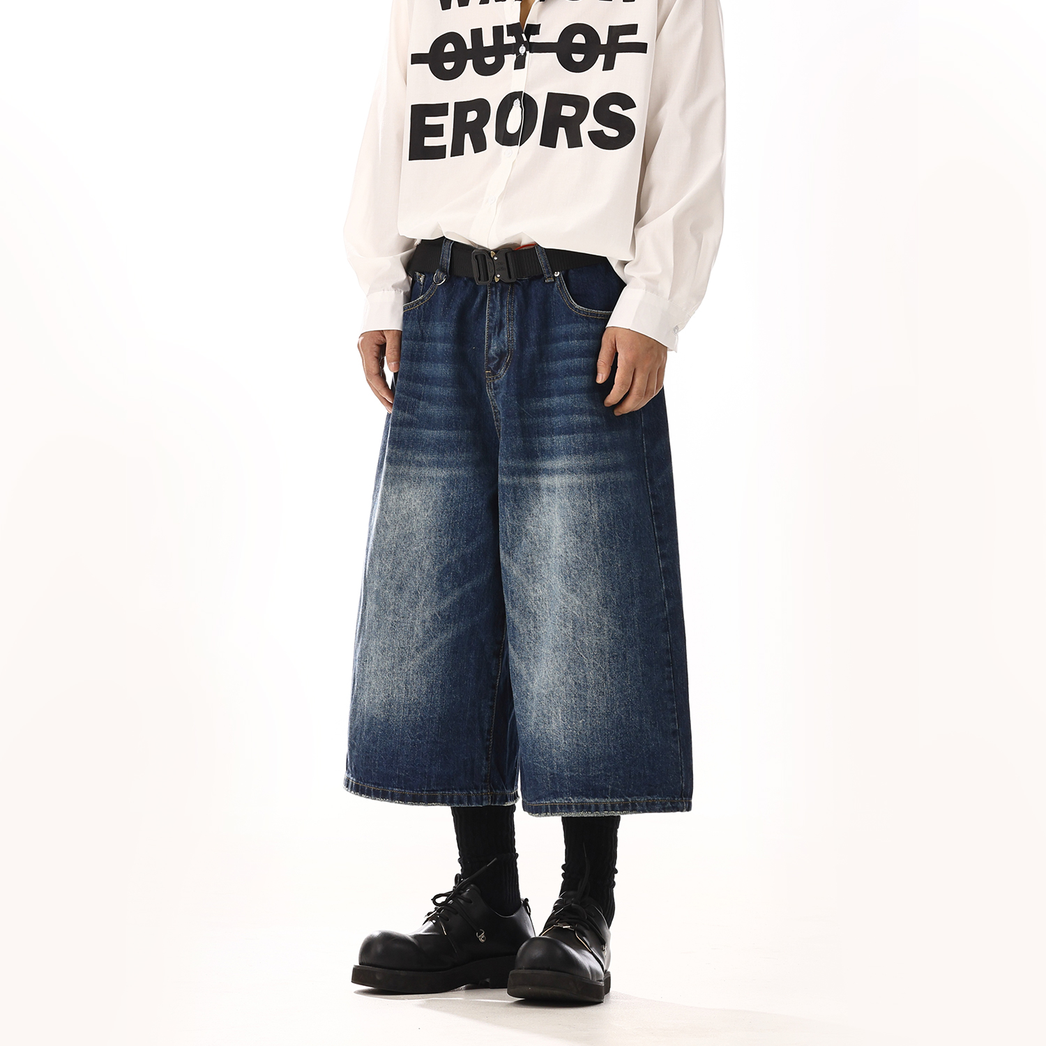 Retro American-Style Washed Denim Capri Pants for Summer, Unisex Casual Loose-Fitting Straight-Leg Shorts Retro American-Style Washed Denim Capri Pants for Summer, Unisex Casual Loose-Fitting Straight-Leg Shorts