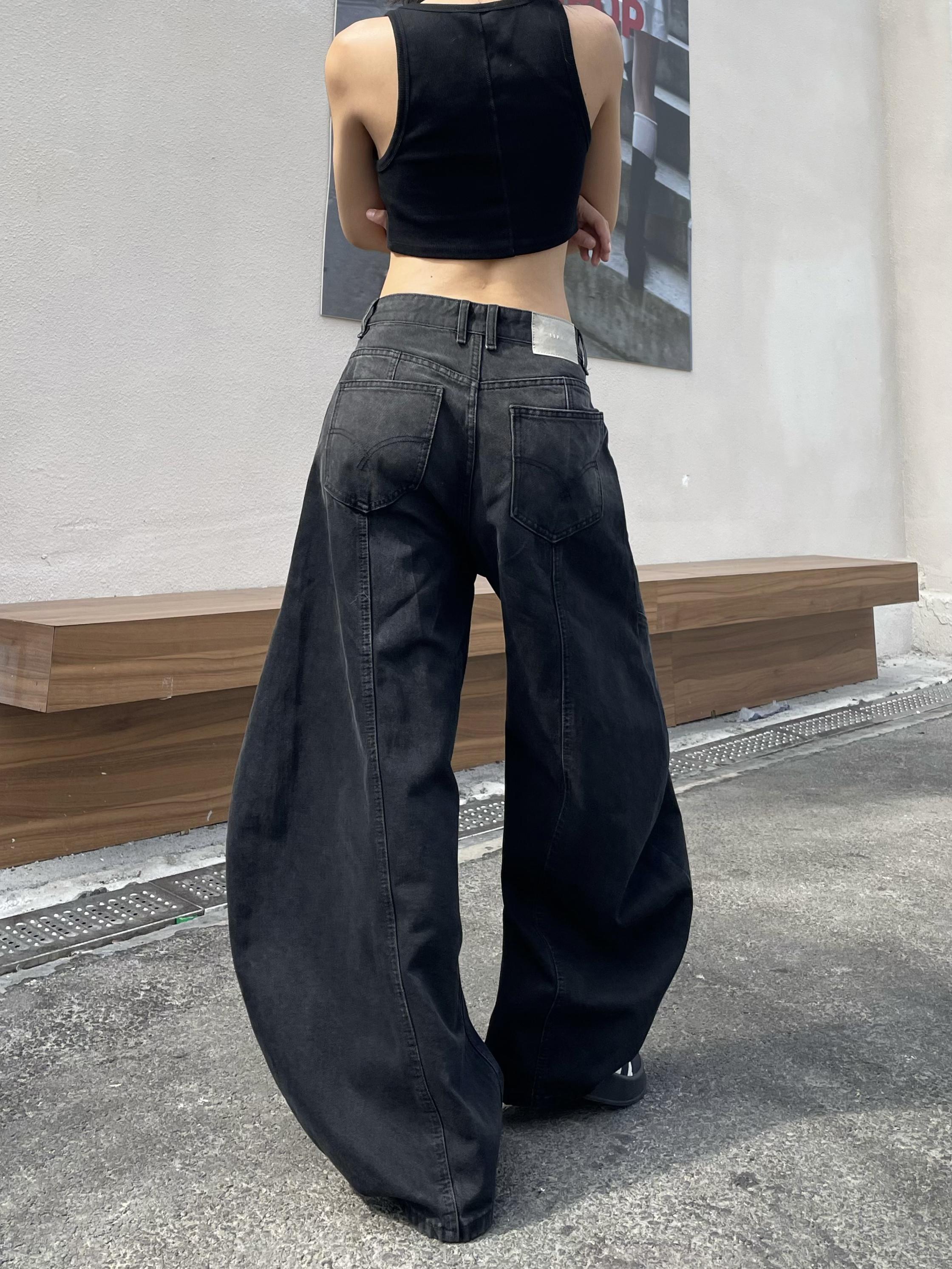 Retro American Wide-Leg Floor-Length Jeans in Distressed Black - Water-Washed Curved Blade Design for Street Style Retro American Wide-Leg Floor-Length Jeans in Distressed Black - Water-Washed Curved Blade Design for Street Style