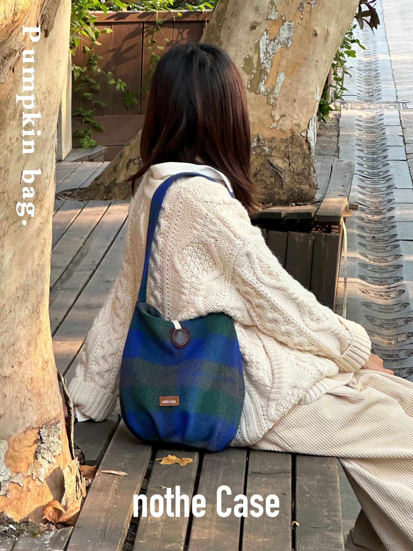 Retro Blue-Green Plaid Pumpkin Bag - Cute Woolen Shoulder Bag for Y2K Style Enthusiasts Retro Blue-Green Plaid Pumpkin Bag - Cute Woolen Shoulder Bag for Y2K Style Enthusiasts