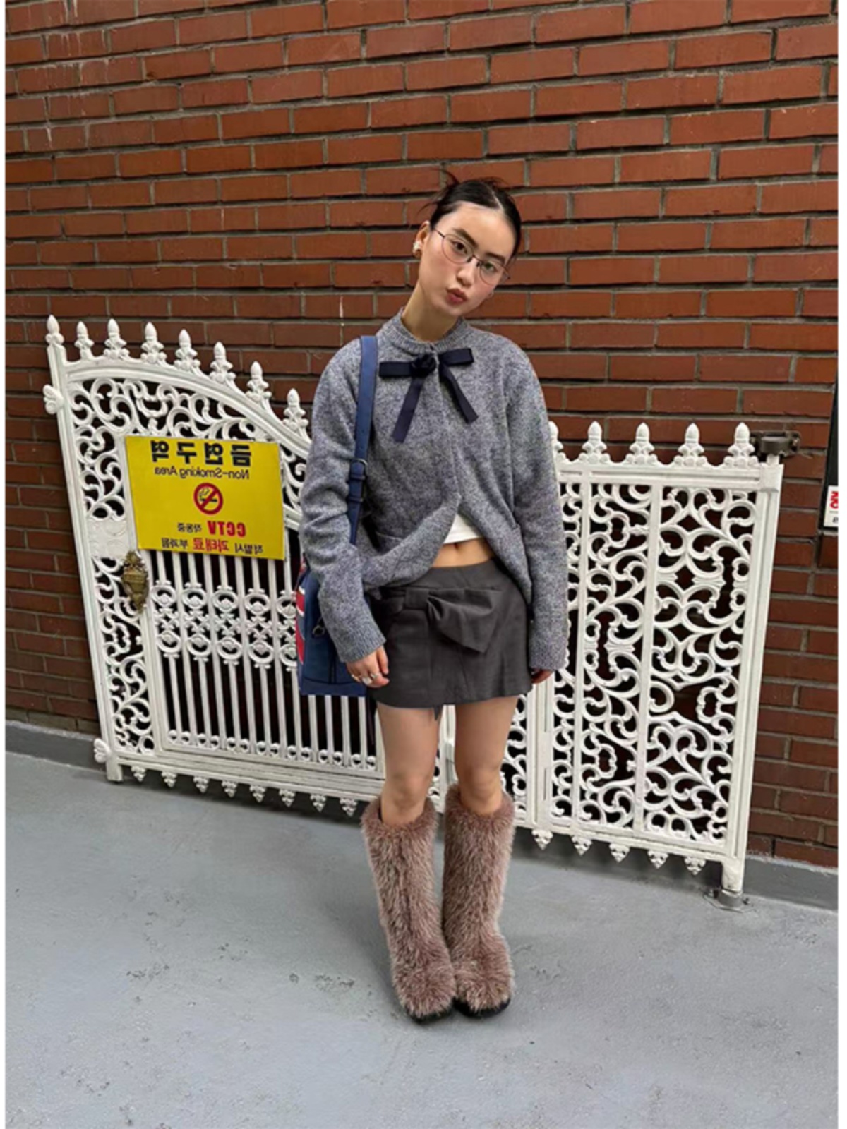 Retro Bow Tie Knitted Cardigan - Slim Fit Sweater for Women, Trendy Vintage Style, Chic Fashionable Knitwear Retro Bow Tie Knitted Cardigan - Slim Fit Sweater for Women, Trendy Vintage Style, Chic Fashionable Knitwear