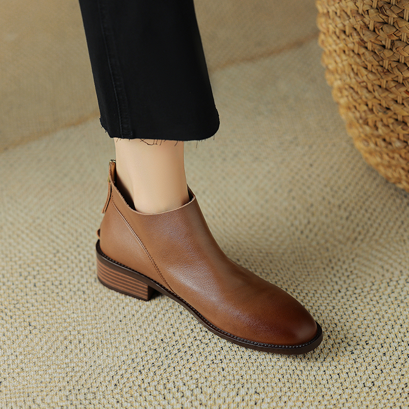 Retro British Style Chunky Heel Martin Boots for Women, Versatile Short Chelsea Boots with Back Zipper, Plus Size 41-43 Retro British Style Chunky Heel Martin Boots for Women, Versatile Short Chelsea Boots with Back Zipper, Plus Size 41-43
