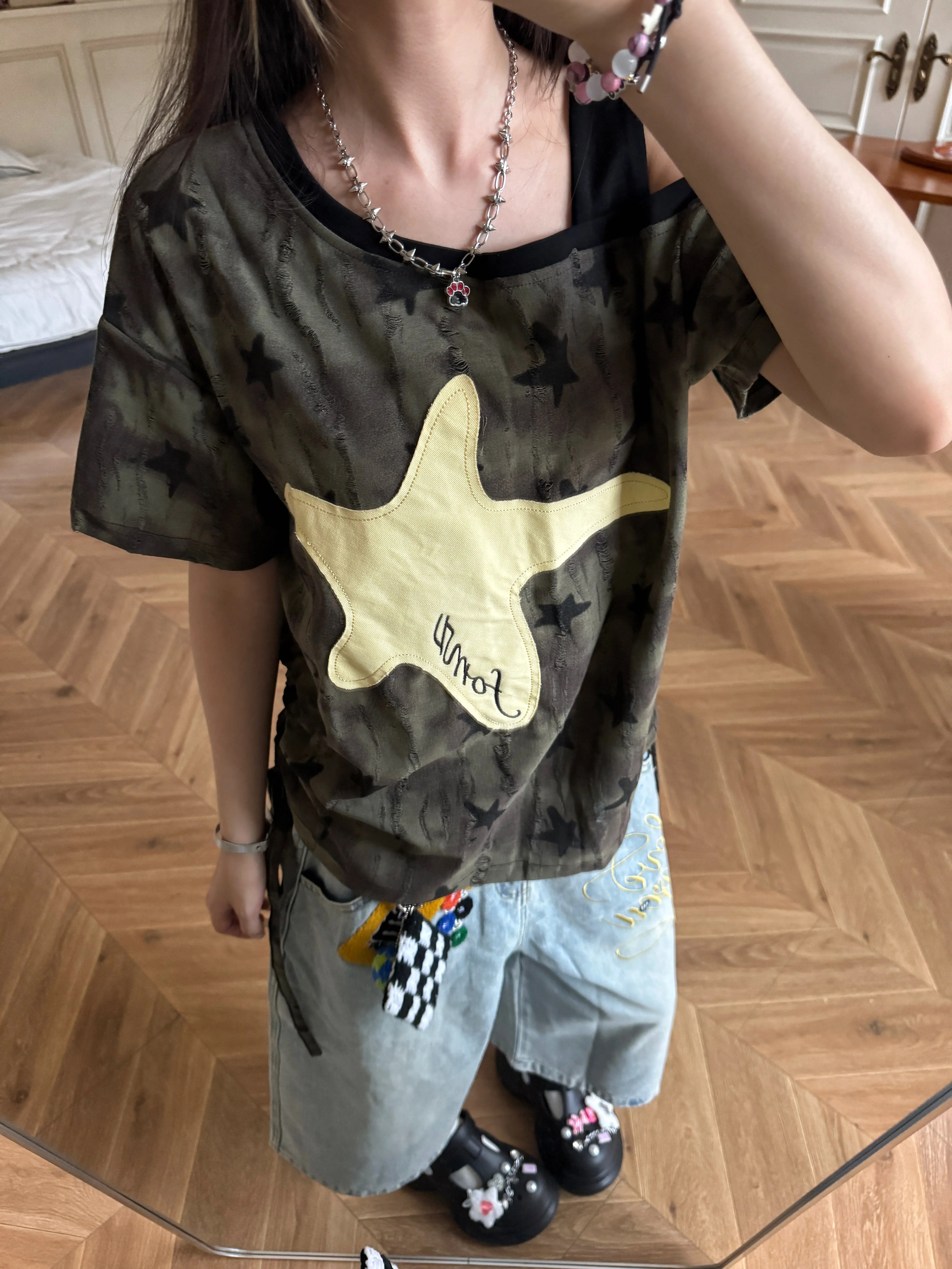 Retro Camouflage Patchwork Off-Shoulder Short Sleeve Women's Summer T-Shirt with Ripped Star Design Retro Camouflage Patchwork Off-Shoulder Short Sleeve Women's Summer T-Shirt with Ripped Star Design