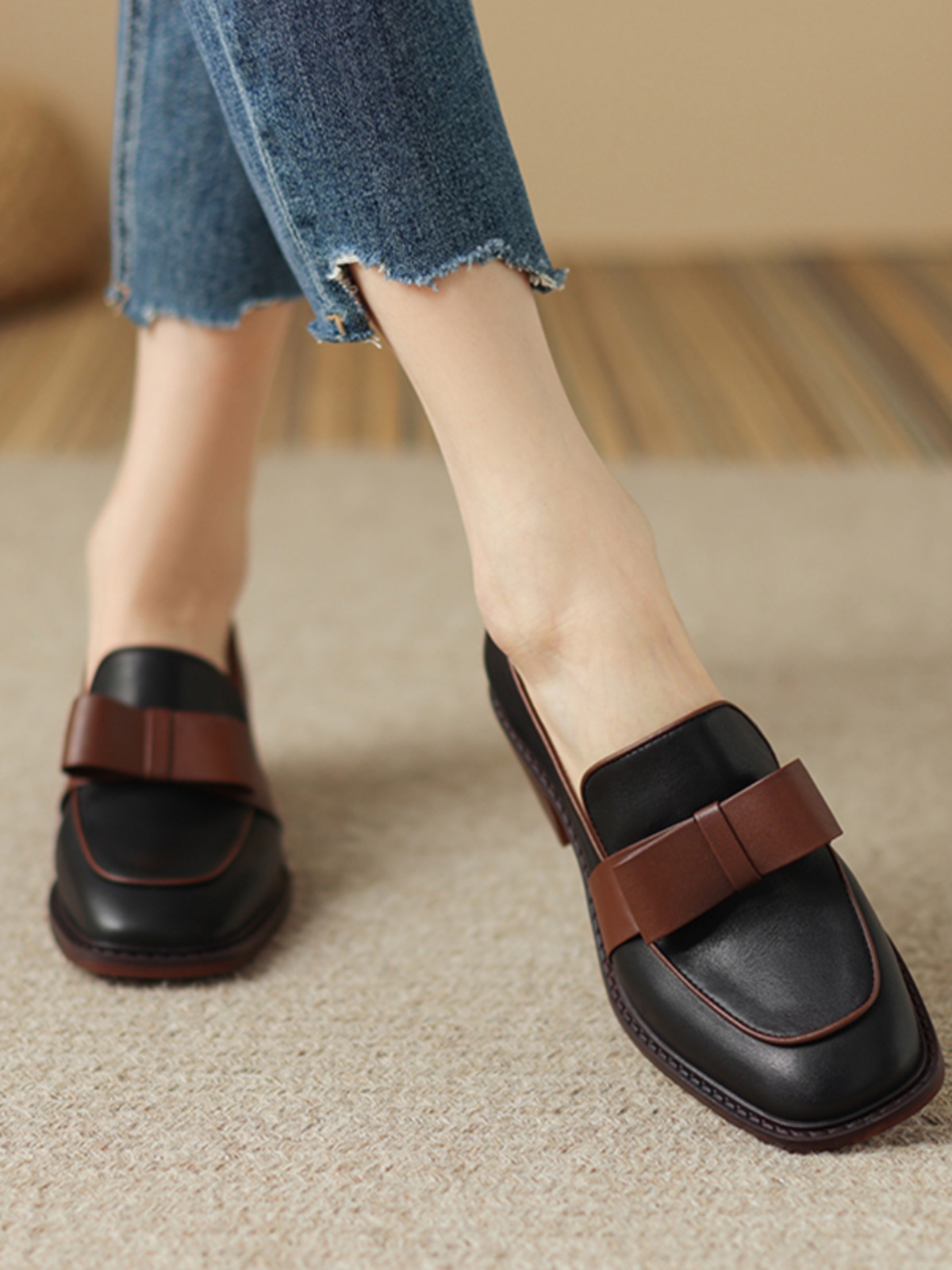 Retro Chunky Heel Slip-On Loafers for Women, Genuine Leather Square Toe Bowknot Flats, 2025 British Style Fashion Shoes Retro Chunky Heel Slip-On Loafers for Women, Genuine Leather Square Toe Bowknot Flats, 2025 British Style Fashion Shoes
