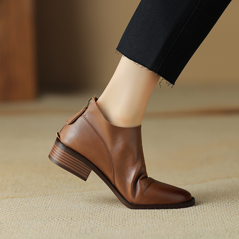 Retro Chunky-Heeled Martin Boots for Women, Round Toe Soft Leather Mid-Heel Chelsea Boots, Versatile Short Boots, Sizes 41-43