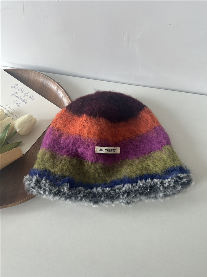 Retro Color-Blocking Fuzzy Bucket Hat for Women - Thickened Warm Wool Winter Hat for a Stylish Look
