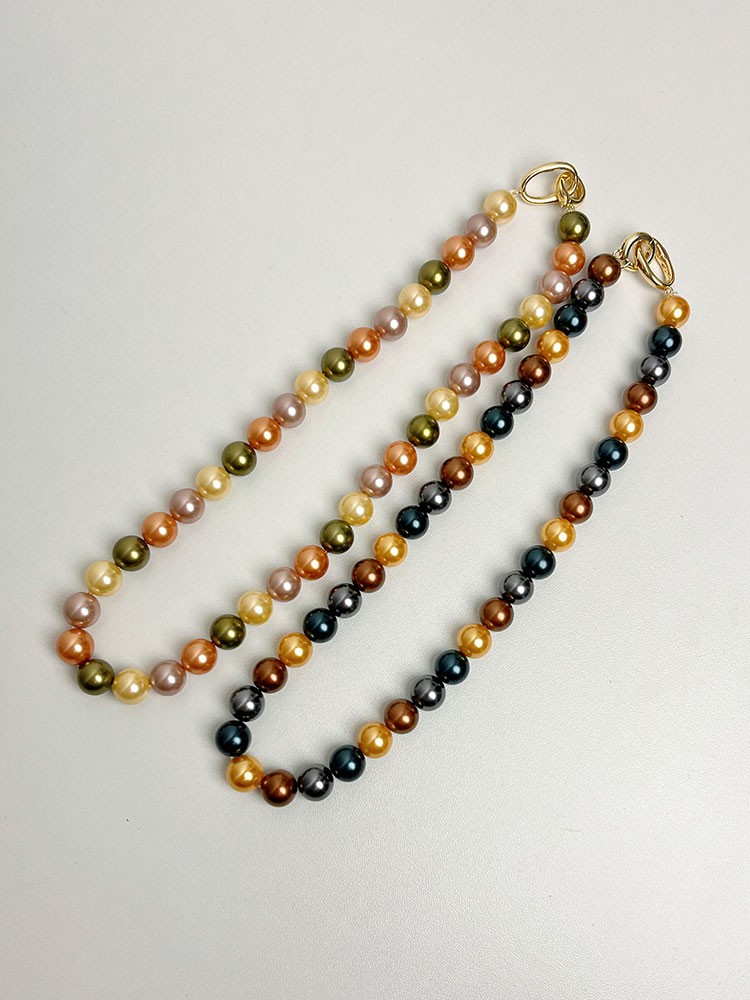 Retro Colorful Pearl Necklace for Women - High-End Light Luxury Sweater Chain for Autumn/Winter 2025 Fashion Retro Colorful Pearl Necklace for Women - High-End Light Luxury Sweater Chain for Autumn/Winter 2025 Fashion