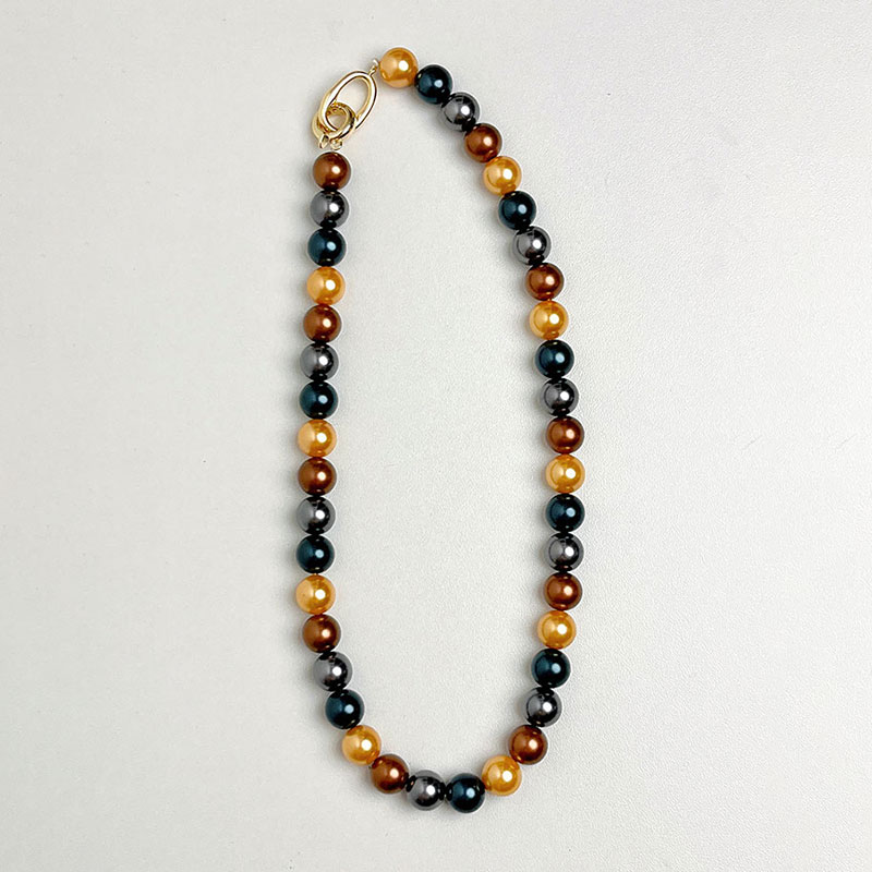 Retro Colorful Pearl Necklace for Women - High-End Light Luxury Sweater Chain for Autumn/Winter 2025 Fashion Retro Colorful Pearl Necklace for Women - High-End Light Luxury Sweater Chain for Autumn/Winter 2025 Fashion