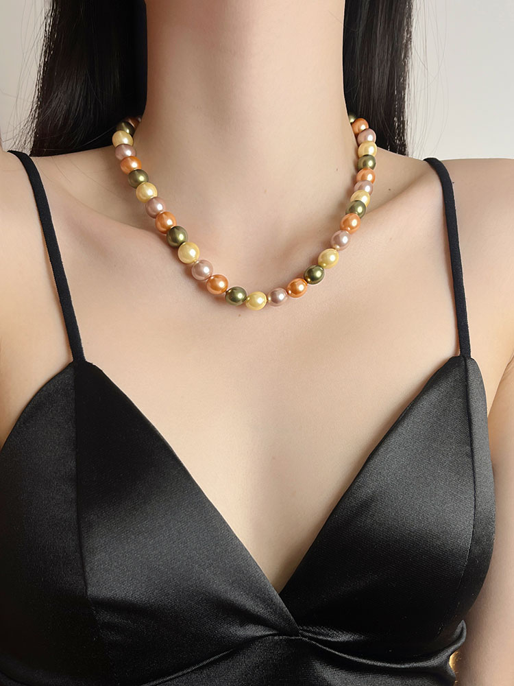 Retro Colorful Pearl Necklace for Women - High-End Light Luxury Sweater Chain for Autumn/Winter 2025 Fashion Retro Colorful Pearl Necklace for Women - High-End Light Luxury Sweater Chain for Autumn/Winter 2025 Fashion