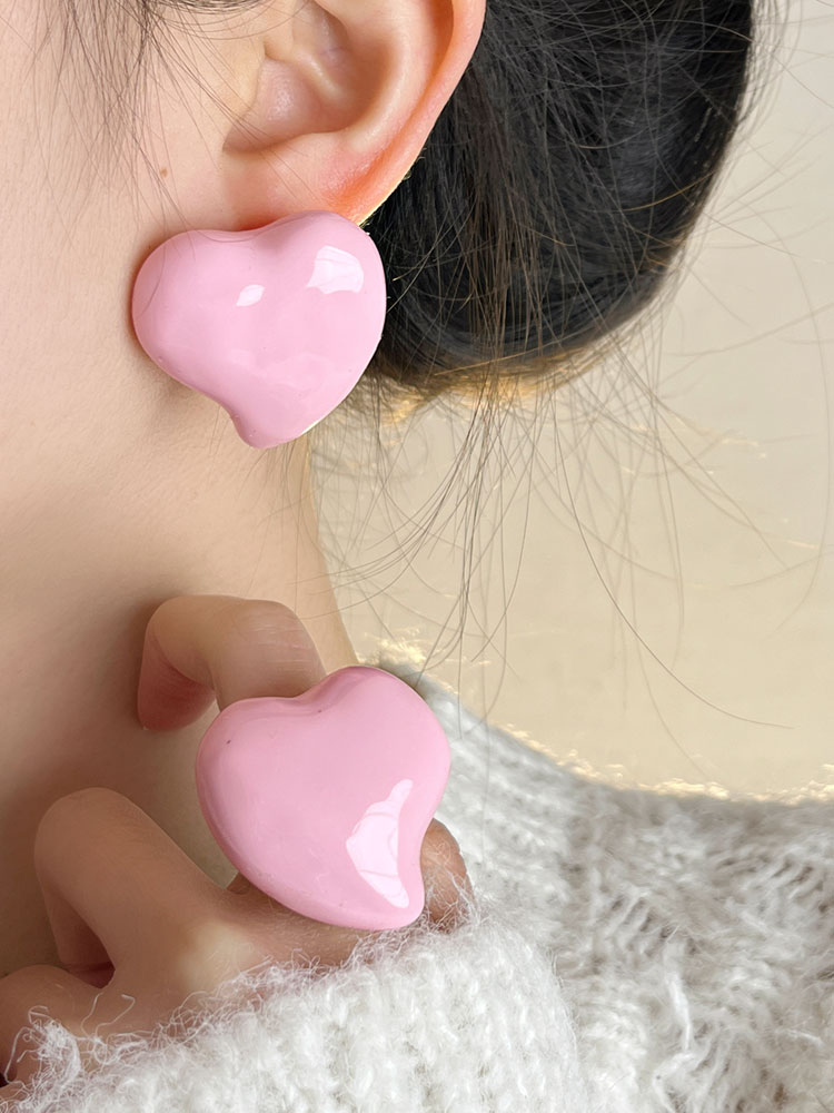 Retro Cream Big Heart Open Ring for Women - European American Niche Design, Light Luxury High-End Couple Band