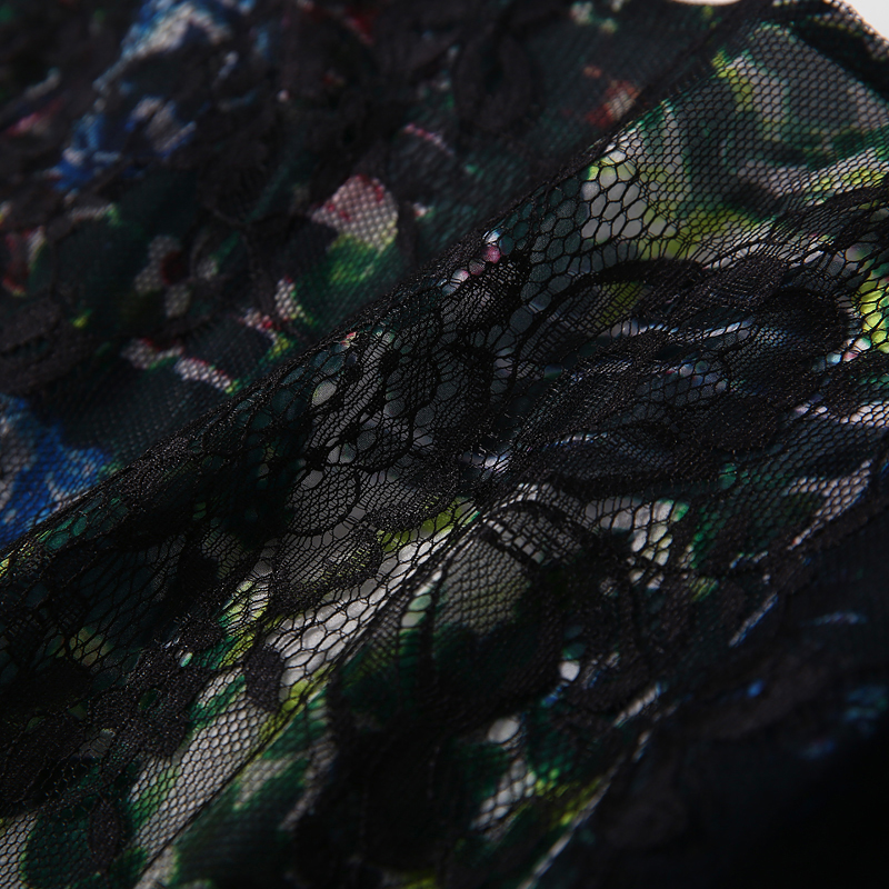 Retro Elegant Floral Dress with Sheer Lace and V-Neck - Summer Fashion Inspired by European Styles