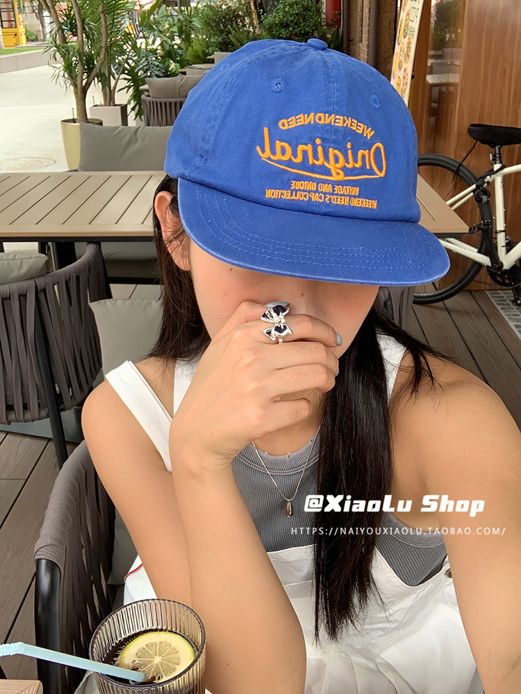 Retro Flat-Brim Blue Embroidered Baseball Cap for Women and Men - 2025 American Style Fashion Accessory Retro Flat-Brim Blue Embroidered Baseball Cap for Women and Men - 2025 American Style Fashion Accessory