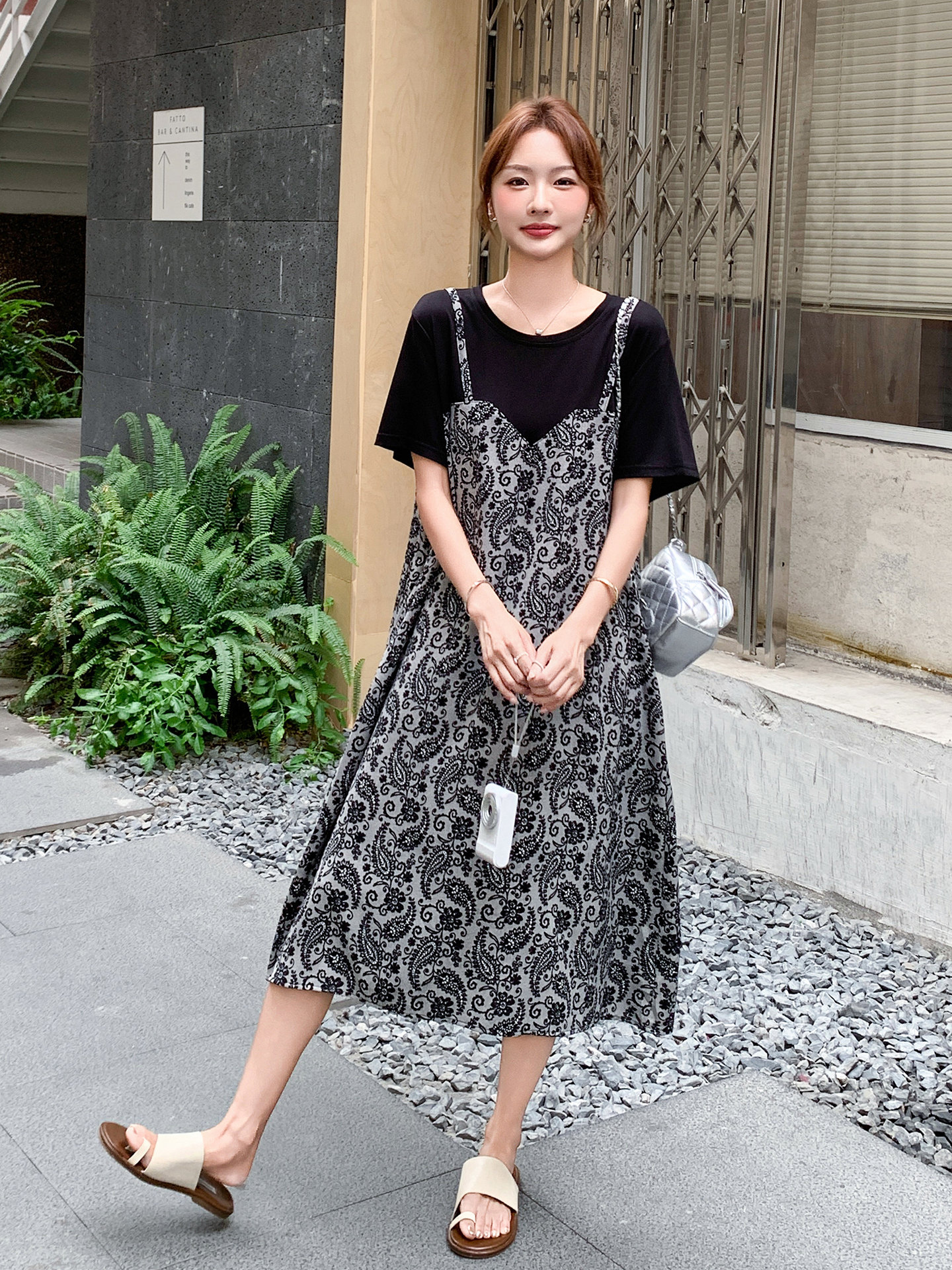 Retro Floral Spliced Dress for Women - 2025 Summer Loose Fit Two-Piece T-Shirt Dress in French Lazy Style Retro Floral Spliced Dress for Women - 2025 Summer Loose Fit Two-Piece T-Shirt Dress in French Lazy Style