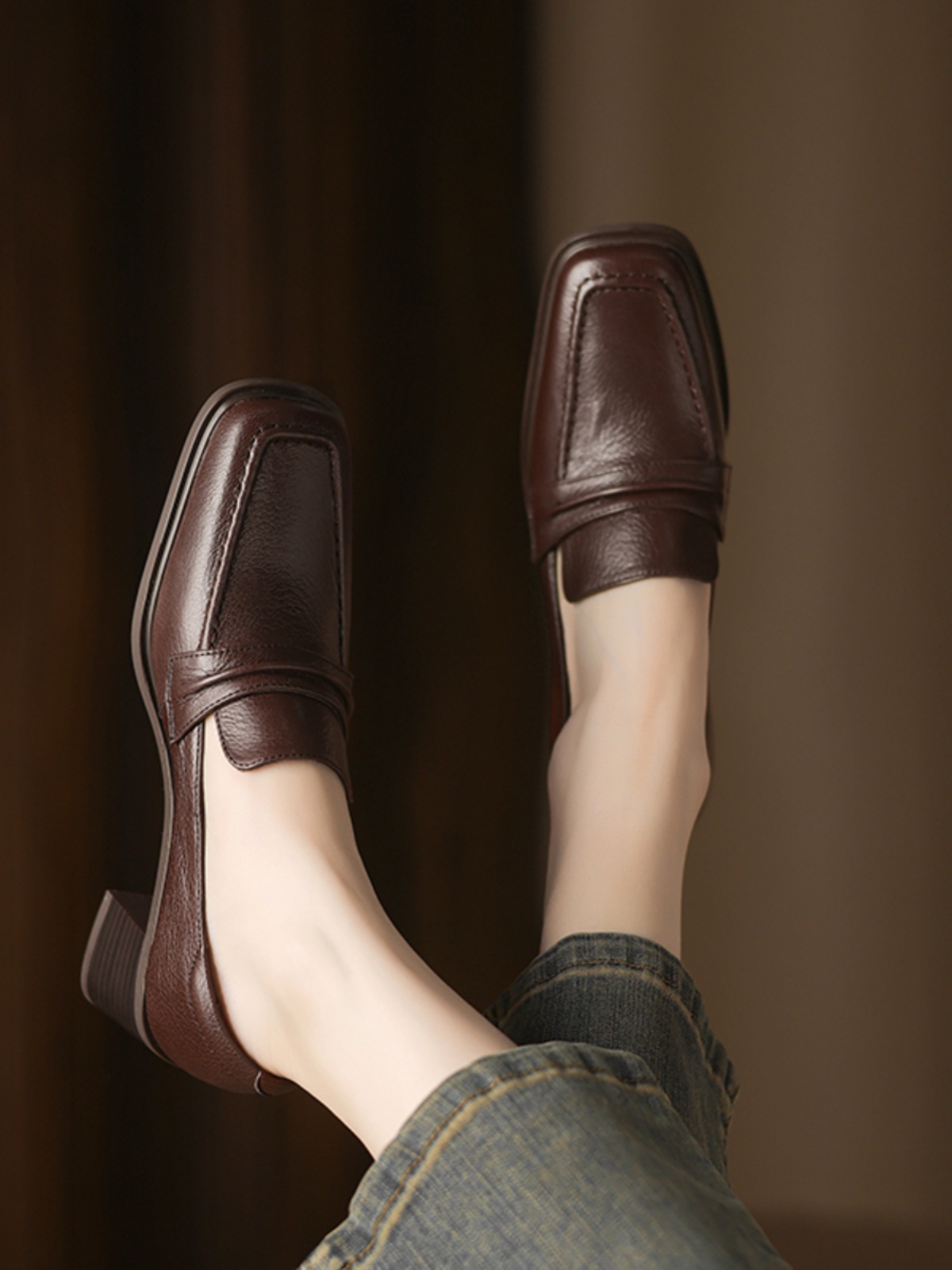 Retro Genuine Leather Square Toe Chunky Heel Loafers for Women - British Style Slip-On Mid-Heel Shoes, Sizes 41-43 Retro Genuine Leather Square Toe Chunky Heel Loafers for Women - British Style Slip-On Mid-Heel Shoes, Sizes 41-43