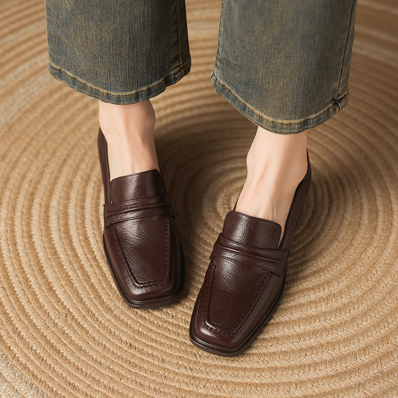 Retro Genuine Leather Square Toe Chunky Heel Loafers for Women - British Style Slip-On Mid-Heel Shoes, Sizes 41-43 Retro Genuine Leather Square Toe Chunky Heel Loafers for Women - British Style Slip-On Mid-Heel Shoes, Sizes 41-43