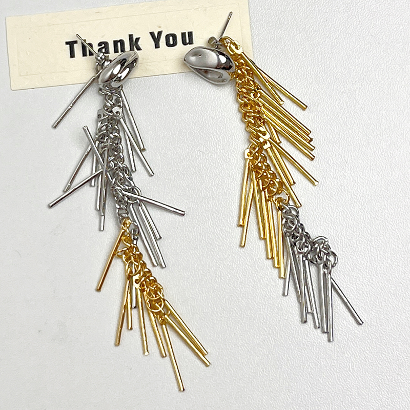 Retro Gold and Silver Color-Blocking Tassel Asymmetrical Long Earrings for Women - Light Luxury High-End Fashion Jewelry Retro Gold and Silver Color-Blocking Tassel Asymmetrical Long Earrings for Women - Light Luxury High-End Fashion Jewelry